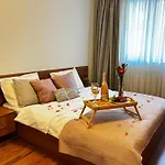 Rea Olive Residential - Quiet And Cozy Stay